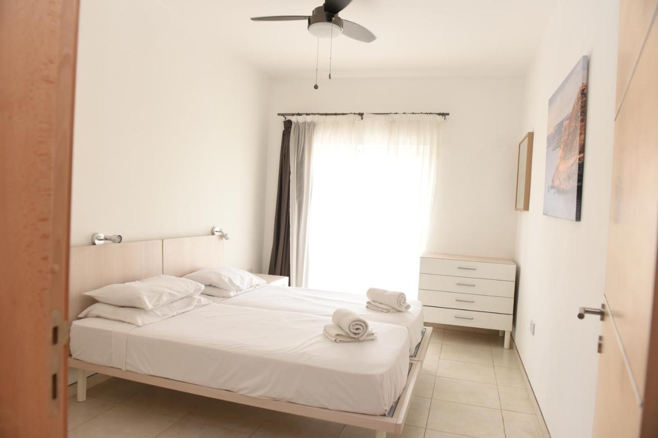 Hortensia 2 Bedroom Apartment خليج سانت بول المظهر الخارجي الصورة
